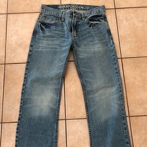 Jeans American Eagle distressed look straight leg